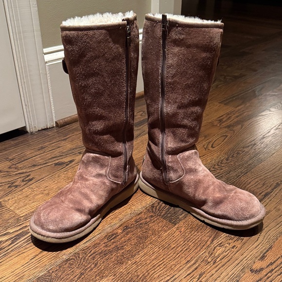 UGG Brown Suede Boots with Leather Strap - Picture 7 of 9